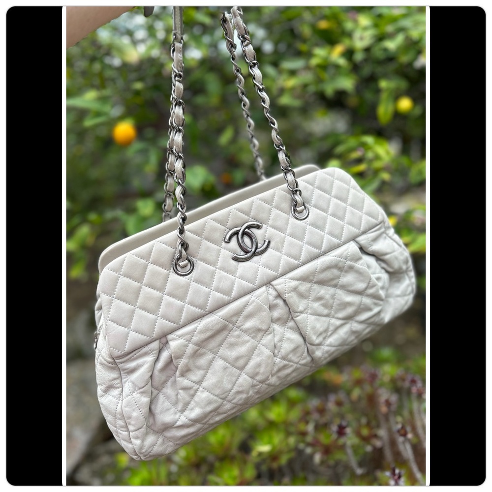 Chanel Bowling bag - Picture 2 of 11